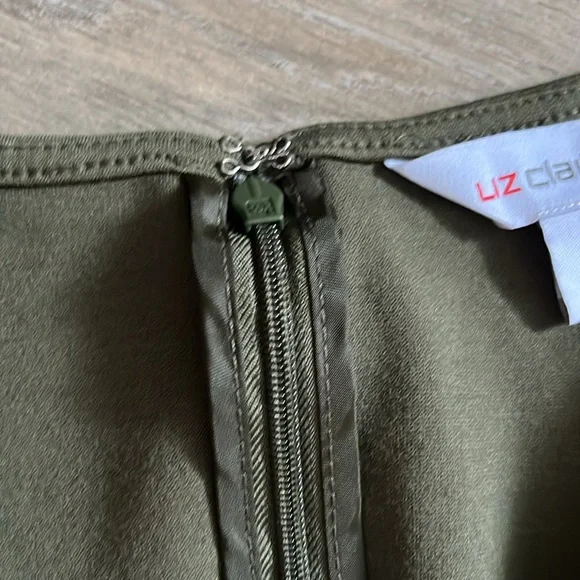 Liz Claiborne Green V-Neck Jumpsuit - Picture 8 of 15